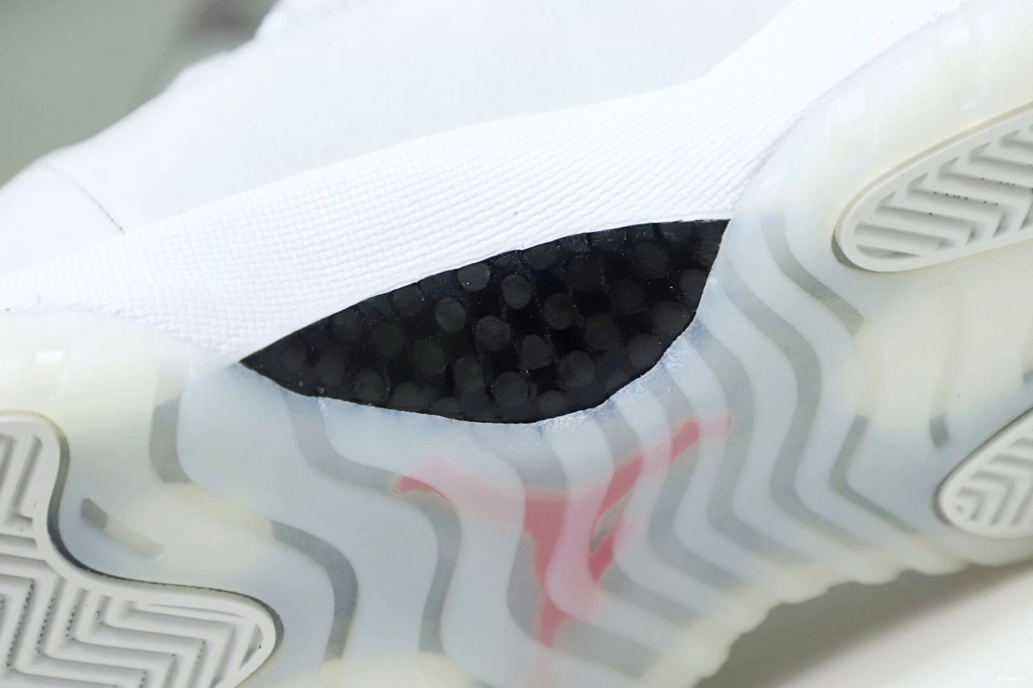 RETRO AIR XI TINT 11 PLATINUM JORDAN 1217